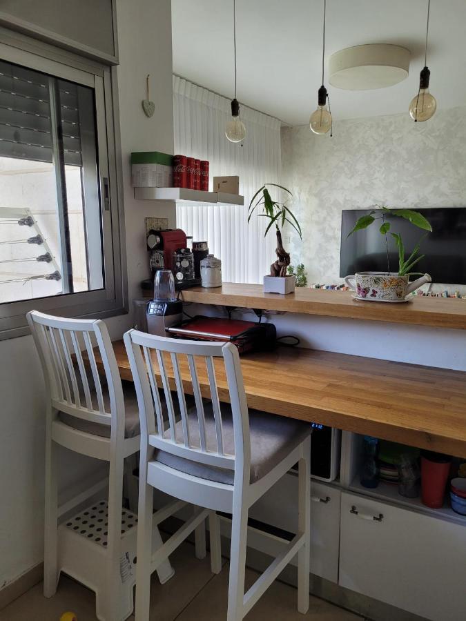 Ramat Aviv *